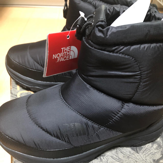 THE NORTH FACE(ザノースフェイス)の【新品】ノースフェイス ヌプシ ブーティー ショート 24.0cm ブーティ レディースの靴/シューズ(ブーティ)の商品写真