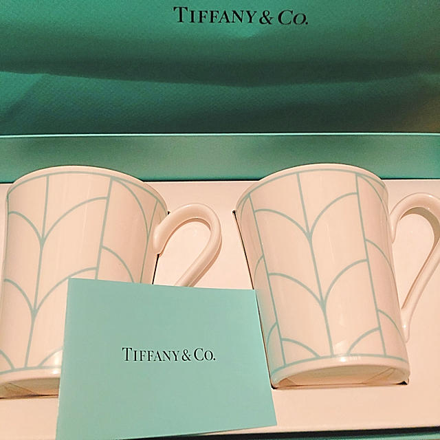 Tiffany & Co.(ティファニー)のTiffany& Co. 新品未使用ペアマグカップ  キッズ/ベビー/マタニティの授乳/お食事用品(マグカップ)の商品写真