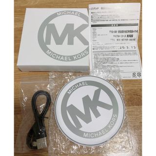 マイケルコース(Michael Kors)のMICHAEL KORS ワイヤレス充電器(バッテリー/充電器)