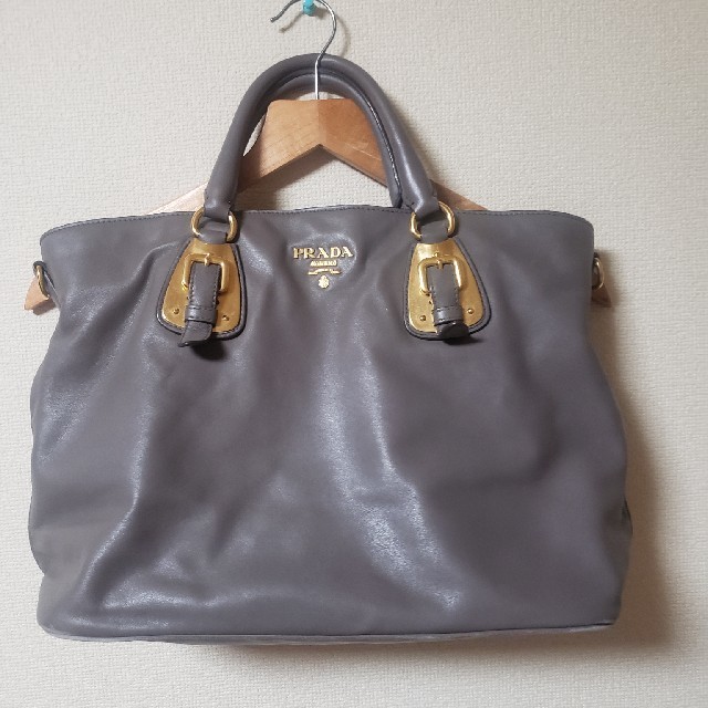 レア！ PRADA グレージュ バッグ♡