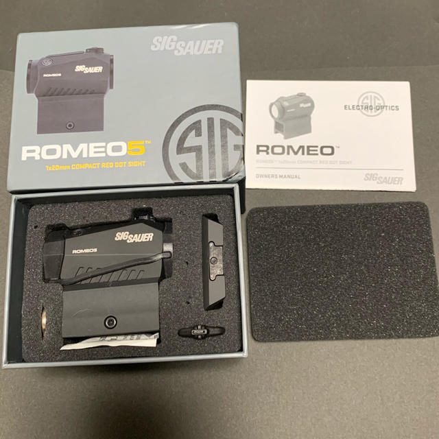 sig sauer romeo5  ドットサイト　実銃用 エンタメ/ホビーのミリタリー(カスタムパーツ)の商品写真