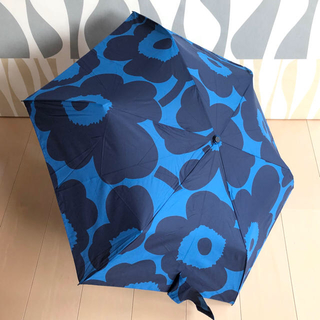 マリメッコ(marimekko)の新品 マリメッコ 折りたたみ傘 ピエニ ウニッコ ブルー×ダークブルー(傘)
