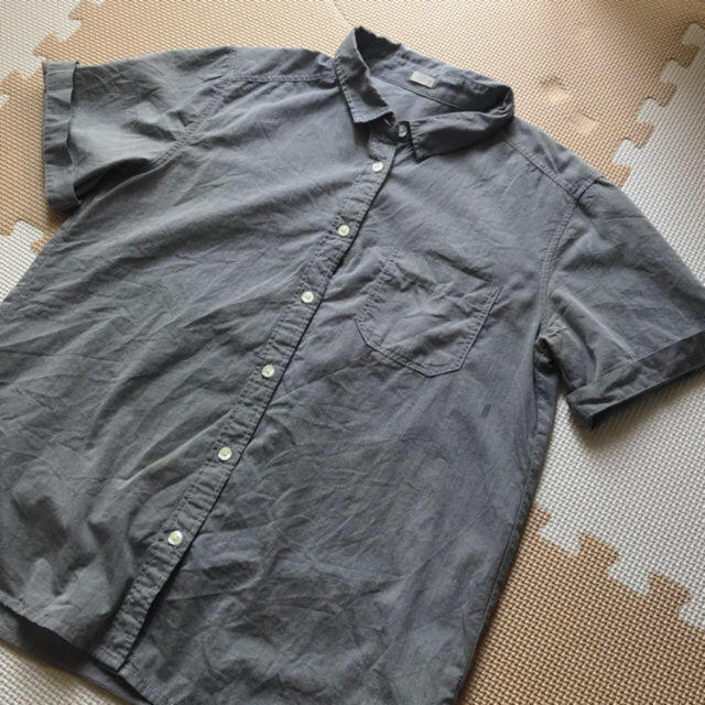 GU(ジーユー)のGU 半袖ブラウス グレー  レディースのトップス(シャツ/ブラウス(半袖/袖なし))の商品写真