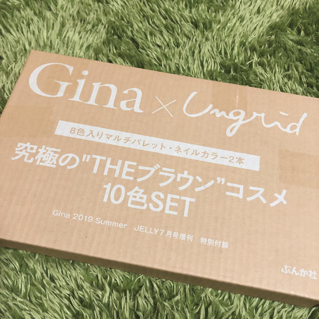 Ungrid(アングリッド)の新品Gina×Ungrid メイクパレットとネイルカラーset コスメ/美容のキット/セット(コフレ/メイクアップセット)の商品写真