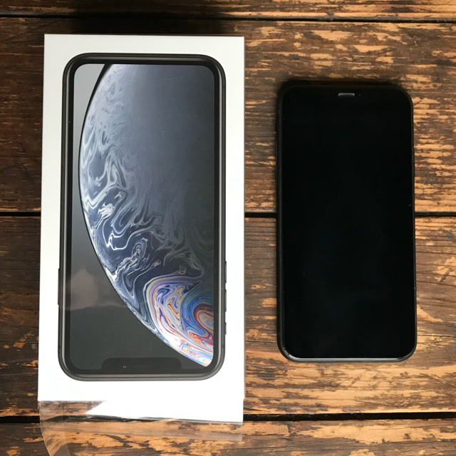 値下げ！　iPhone XR ブラック 128GB 付属品新品　ケース付き