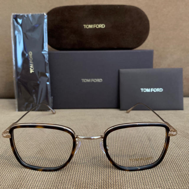 即購入◯ 新品 正規品 トムフォード TF5522 052 FT5522 メガネ