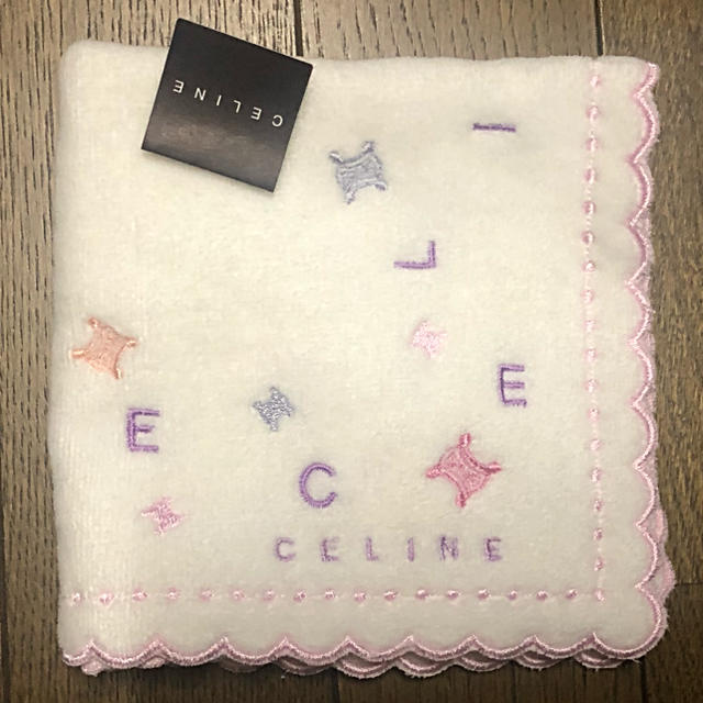 celine(セリーヌ)の【新品】CELINE タオルハンカチ レディースのファッション小物(ハンカチ)の商品写真