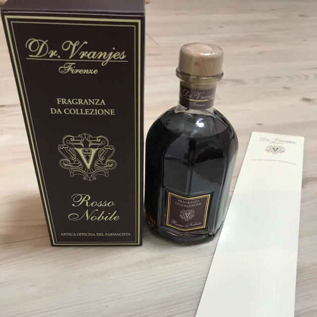 BARNEYS NEW YORK(バーニーズニューヨーク)のDr. Vranjes  250ml ドットールヴラニエス　ディフューザー コスメ/美容のリラクゼーション(アロマディフューザー)の商品写真