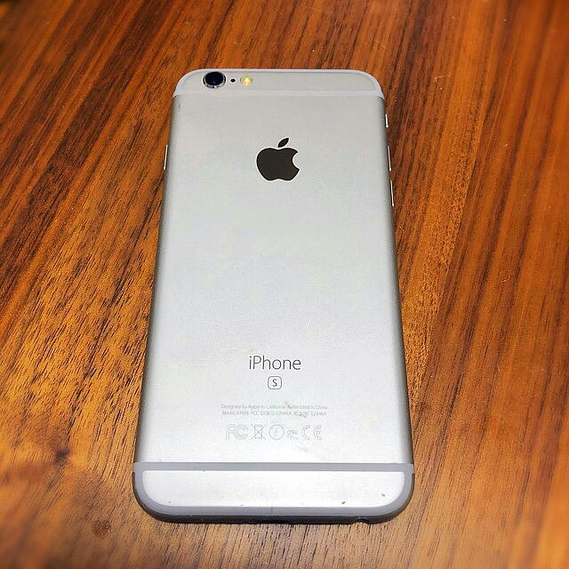 iPhone6s 128GB シルバー