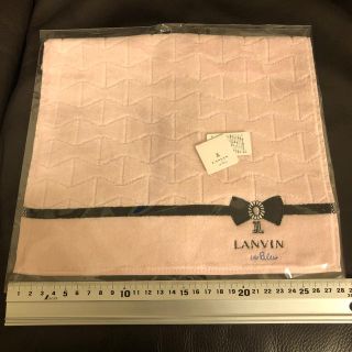 ランバンオンブルー(LANVIN en Bleu)のランバンオンブルー  タオルハンカチ　新品　 LANVIN en Blue (ハンカチ)