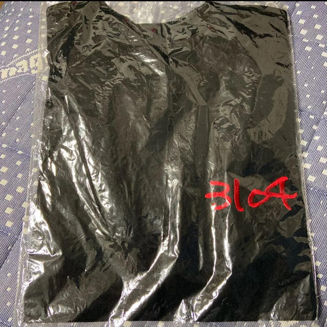 【2022福袋】 嵐 - 値下げ!大野くん ソロコンサート 3104 Tシャツ 嵐 アイドルグッズ 【2022福袋】 嵐 - 値下げ!大野くん ソロコンサート 3104 Tシャツ 嵐 アイドルグッズ