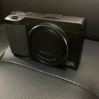 リコー(RICOH)の使用2回のみ！RICOH GRiii GR3 最終値下げ！(ミラーレス一眼)