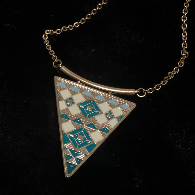 Lochie(ロキエ)の三角形 ヴィンテージ ネックレス レディースのアクセサリー(ネックレス)の商品写真