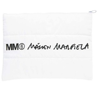 エムエムシックス(MM6)のMM6 Maison Margielaエムエムシックス
パデッドポーチ(ポーチ)