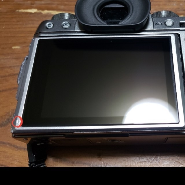 富士フイルム(フジフイルム)のX-T2ボディ　グラファイトシルバー　中古 スマホ/家電/カメラのカメラ(ミラーレス一眼)の商品写真