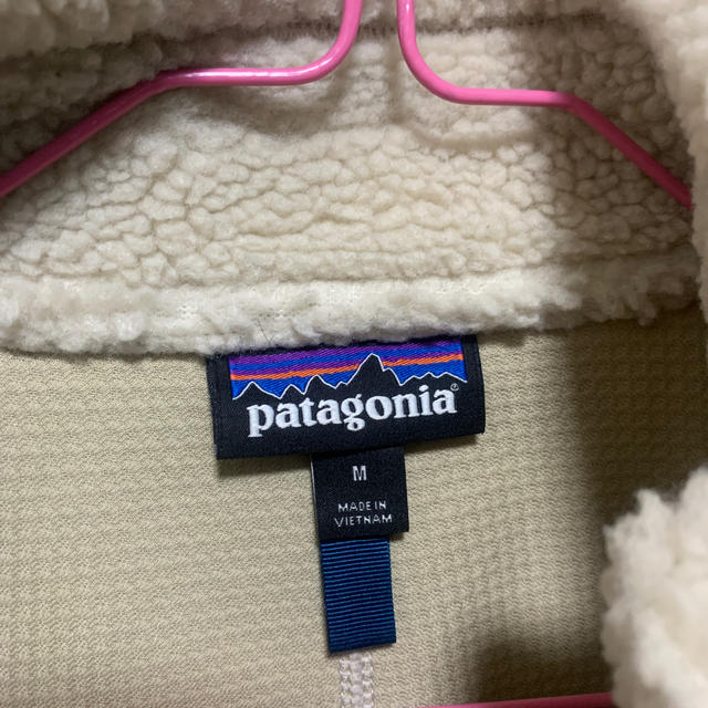 patagonia(パタゴニア)のPatagonia メンズ・クラシック・レトロX・ベスト Natural (M) メンズのトップス(ベスト)の商品写真