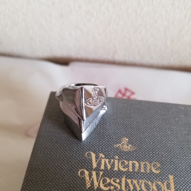 Vivienne Westwood(ヴィヴィアンウエストウッド)の専用☆VivienneWestwood 新品未使用✨ナックルダスターリング レディースのアクセサリー(リング(指輪))の商品写真