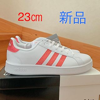 アディダス(adidas)のadidas スニーカー　レディース／ジュニア(スニーカー)