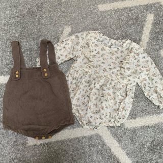 フラワーフリルロンパース　ニットロンパース　韓国　ベビー服　2着　セット(ロンパース)