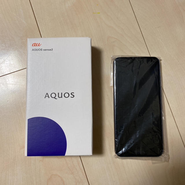 AQUOS(アクオス)のAQUOS sense2 ニュアンスブラック 32 GB au SIMフリー　① スマホ/家電/カメラのスマートフォン/携帯電話(スマートフォン本体)の商品写真