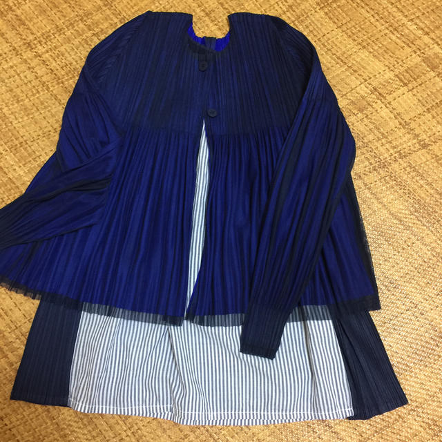 PLEATS PLEASE ISSEY MIYAKE(プリーツプリーズイッセイミヤケ)のプリーズプリーズISSEY MIYAKEトップスサイズ3 レディースのトップス(カットソー(半袖/袖なし))の商品写真