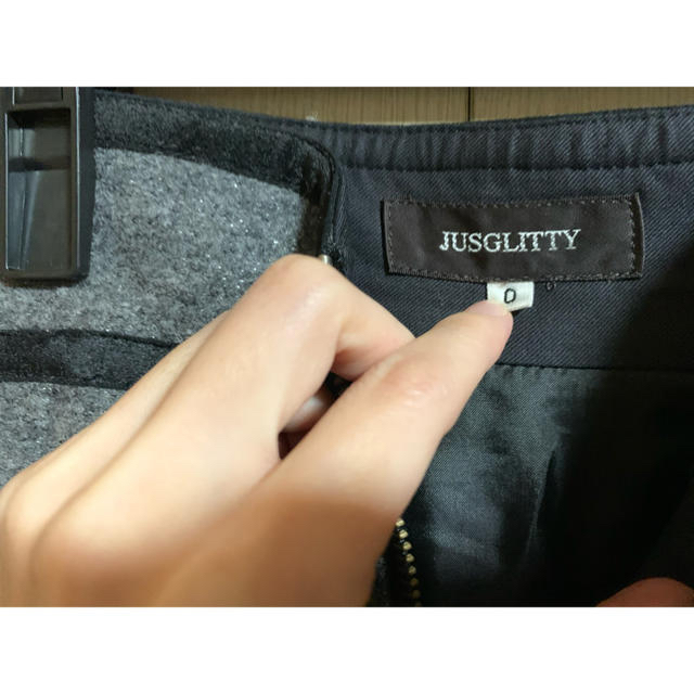 JUSGLITTY(ジャスグリッティー)の☆JUSGLITTY☆フロントジップスカート レディースのスカート(ひざ丈スカート)の商品写真