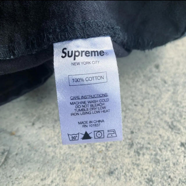 Supreme(シュプリーム)の17AW Supreme Cargo Pant W34 Black カーゴパンツ メンズのパンツ(ワークパンツ/カーゴパンツ)の商品写真
