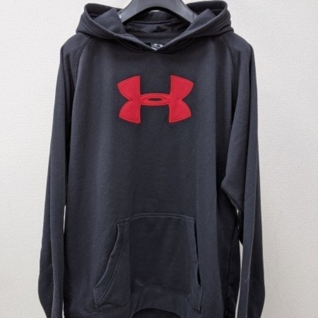 UNDER ARMOUR(アンダーアーマー)の【良好人気】UNDERARMOUR アンダーアーマー デカロゴ パーカー メンズ メンズのトップス(パーカー)の商品写真