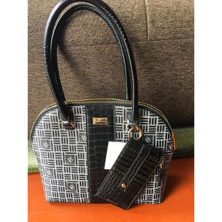 アンクライン(ANNE KLEIN)の新品　ANNE KLEIN バッグ&カードケース付き(ハンドバッグ)