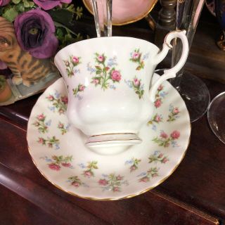 ロイヤルアルバート(ROYAL ALBERT)の美品 ロイヤルアルバート Royal Albert ウィンサム Winsome (グラス/カップ)