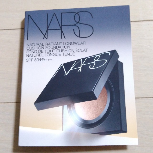 NARS(ナーズ)のナーズ ナチュラル ラディアント ロング ウェア クッション ファンデーション コスメ/美容のキット/セット(サンプル/トライアルキット)の商品写真