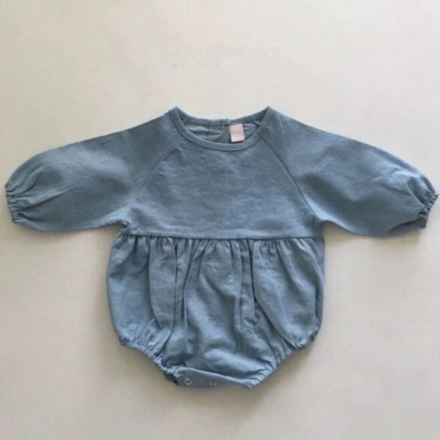 こども ビームス(コドモビームス)のcotton × linen rompers ◆blue80◆専用ページです!! キッズ/ベビー/マタニティのベビー服(~85cm)(ロンパース)の商品写真