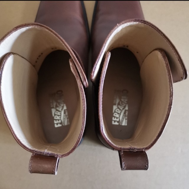 Salvatore Ferragamo(サルヴァトーレフェラガモ)のお値下げフェラガモ　ブーツ　MIRKO 美品 メンズの靴/シューズ(ブーツ)の商品写真