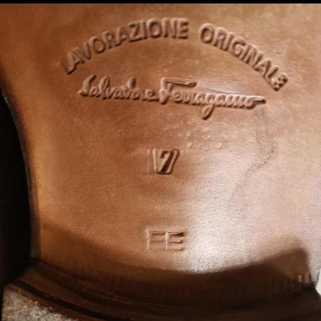 Salvatore Ferragamo(サルヴァトーレフェラガモ)のお値下げフェラガモ　ブーツ　MIRKO 美品 メンズの靴/シューズ(ブーツ)の商品写真