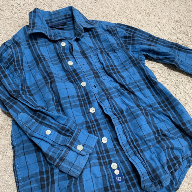 GAP Kids(ギャップキッズ)のGAP シャツ 120cm キッズ/ベビー/マタニティのキッズ服男の子用(90cm~)(Tシャツ/カットソー)の商品写真