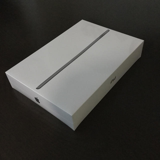 iPad  第7世代 Wi-Fi 32GB 2019年秋モデル スペースグレー 1