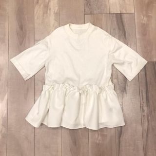 ザラ(ZARA)のペプラムトップス(カットソー(半袖/袖なし))