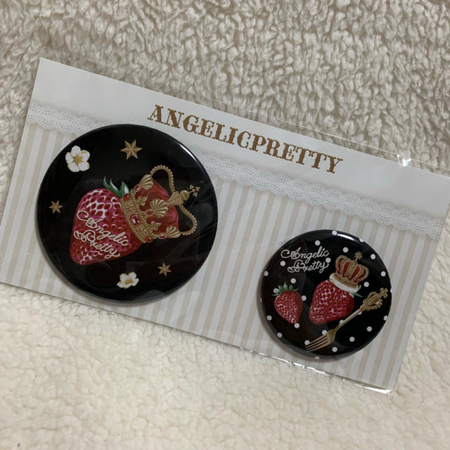 Angelic Pretty(アンジェリックプリティー)のAngelic Pretty♡Royal Crown Berry 缶バッジセット レディースのアクセサリー(ブローチ/コサージュ)の商品写真