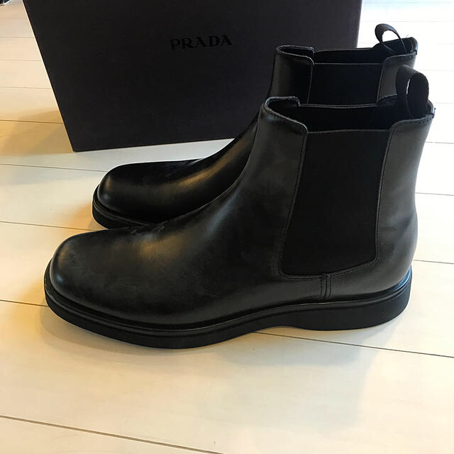 PRADAメンズサイドゴアブーツ　新品　7.5メンズ