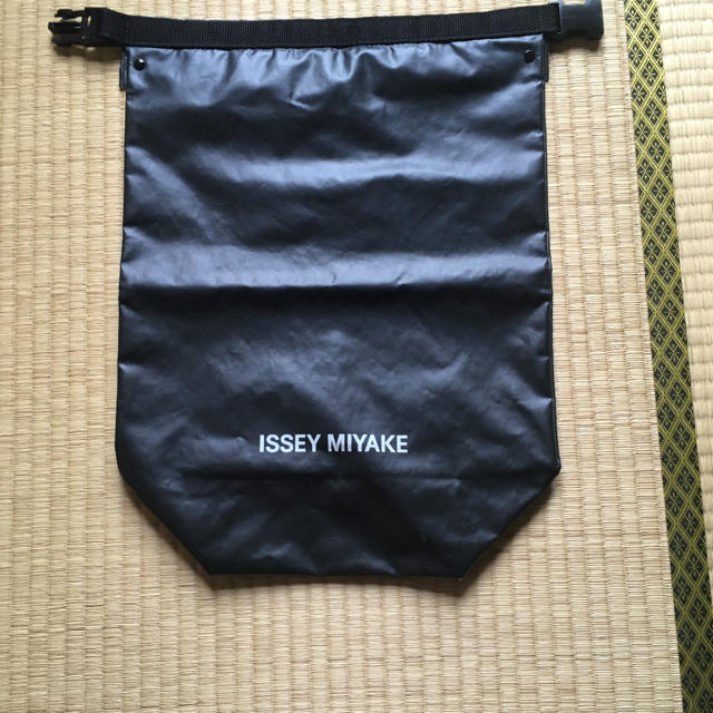 ISSEY MIYAKE(イッセイミヤケ)のISSEY MIYAKE バッグ メンズのバッグ(その他)の商品写真
