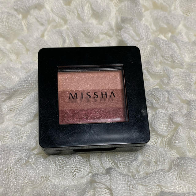 MISSHA(ミシャ)のMISSHA トリプルアイシャドウ 05 コスメ/美容のベースメイク/化粧品(アイシャドウ)の商品写真