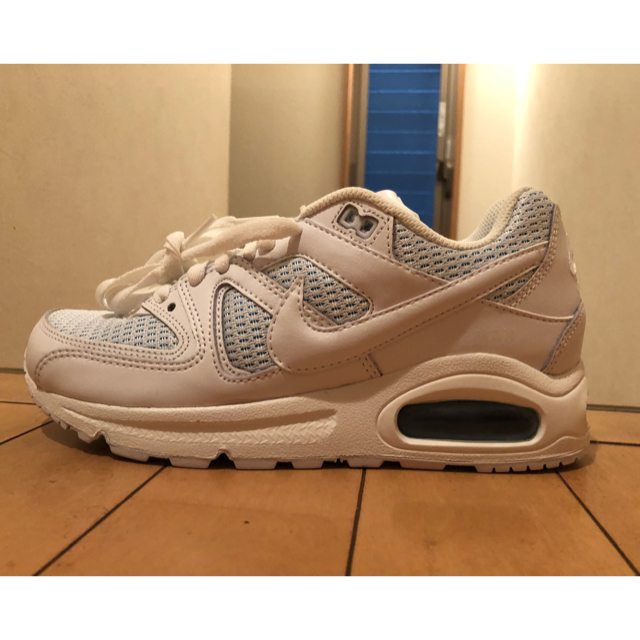 NIKE(ナイキ)の【最終値下げ！】NIKE womens air max command レディースの靴/シューズ(スニーカー)の商品写真