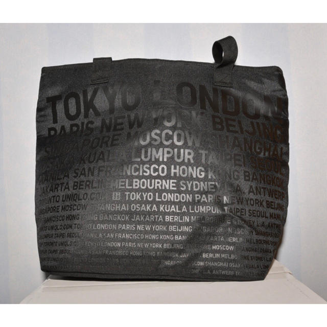 UNIQLO(ユニクロ)の【美品未使用】UNIQLO トートバッグ(非売品) レディースのバッグ(トートバッグ)の商品写真
