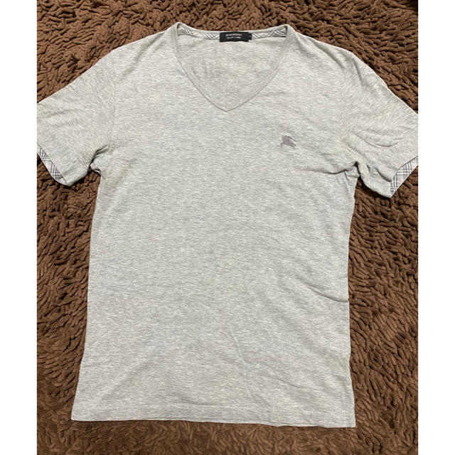 BURBERRY BLACK LABEL(バーバリーブラックレーベル)のバーバリーブラックレーベル　VネックTシャツ　美品 メンズのトップス(Tシャツ/カットソー(半袖/袖なし))の商品写真