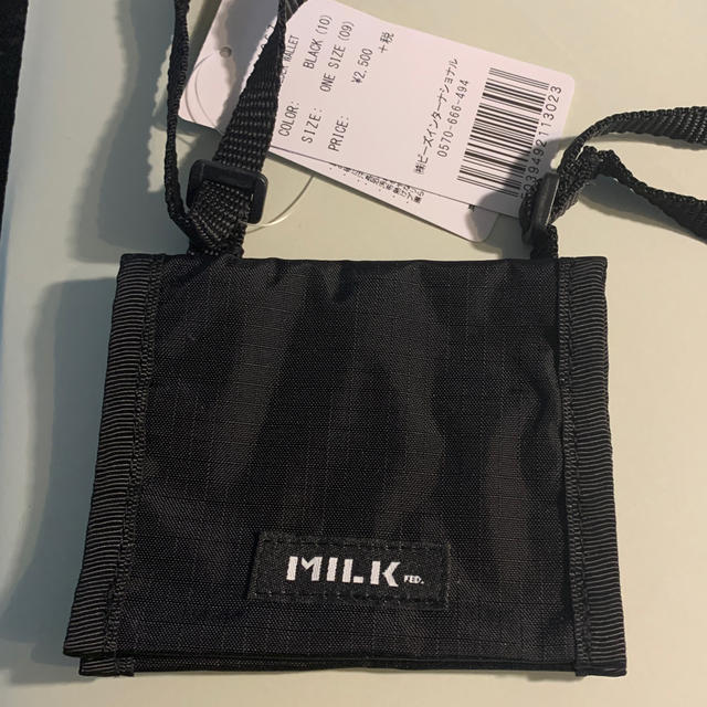 MILKFED.(ミルクフェド)のMILKFED ミニ　財布　　ショルダーウォレット レディースのファッション小物(財布)の商品写真