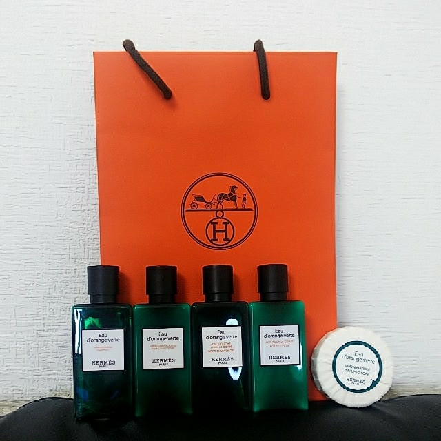 Hermes(エルメス)の【新品未使用】HERMES アメニティグッズ インテリア/住まい/日用品の日用品/生活雑貨/旅行(旅行用品)の商品写真