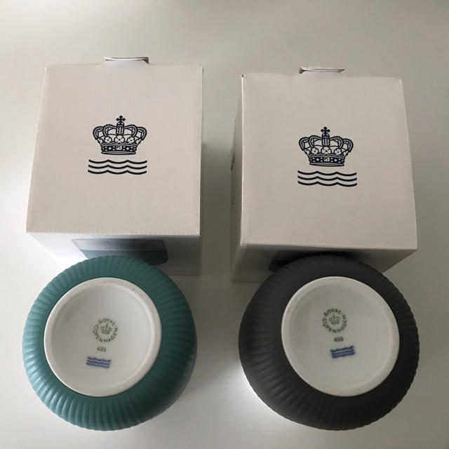 ROYAL COPENHAGEN(ロイヤルコペンハーゲン)の2個セット　ロイヤルコペンハーゲン　コントラストマグ インテリア/住まい/日用品のキッチン/食器(食器)の商品写真