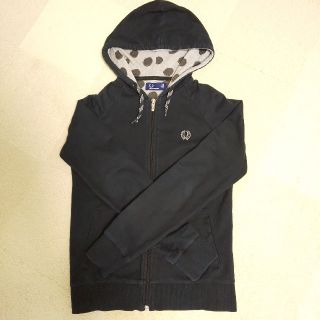 フレッドペリー(FRED PERRY)のFRED PERRY★ブラックパーカー(パーカー)