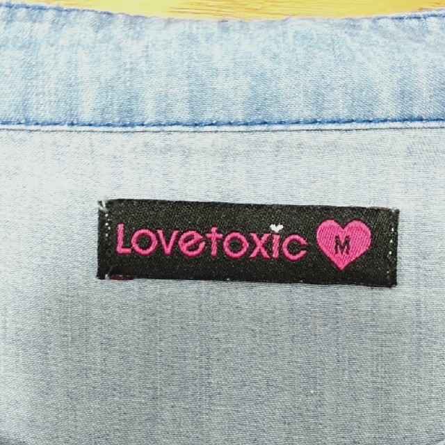 lovetoxic(ラブトキシック)のラブトキシックデニムワンピースM キッズ/ベビー/マタニティのキッズ服女の子用(90cm~)(ワンピース)の商品写真