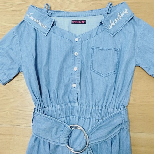 lovetoxic(ラブトキシック)のラブトキシックデニムワンピースM キッズ/ベビー/マタニティのキッズ服女の子用(90cm~)(ワンピース)の商品写真